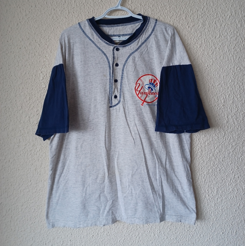 1994 New York Yankees Button-Up Shirt